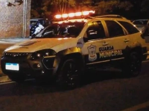 Marginais armados praticam assalto em hotel de Guaíra