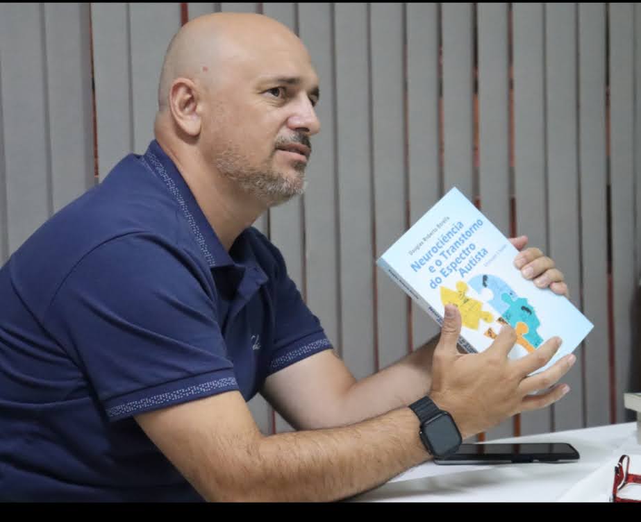 Professor doutor Douglas Roberto Borella foi o nosso entrevistado em A Personalidade da Semana