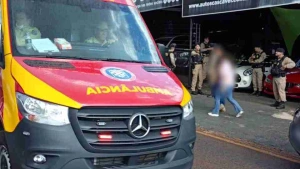 Pai e filho são assassinados dentro de loja de veículos em Cascavel