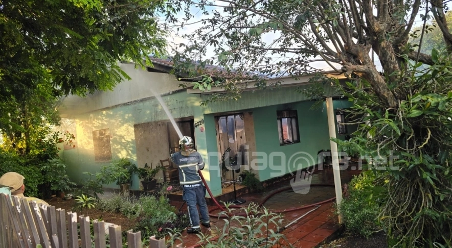 Incêndio destrói residência em Marechal Rondon