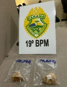 Elemento é preso com crack pela PM em Toledo