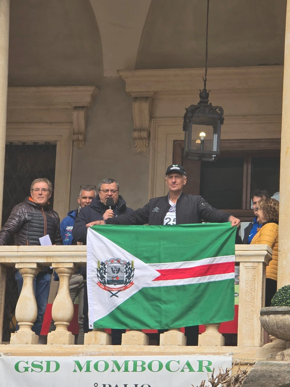 Nilton Leonhardt segue representando Marechal Cândido Rondon na Europa e já tem novidades da viagem