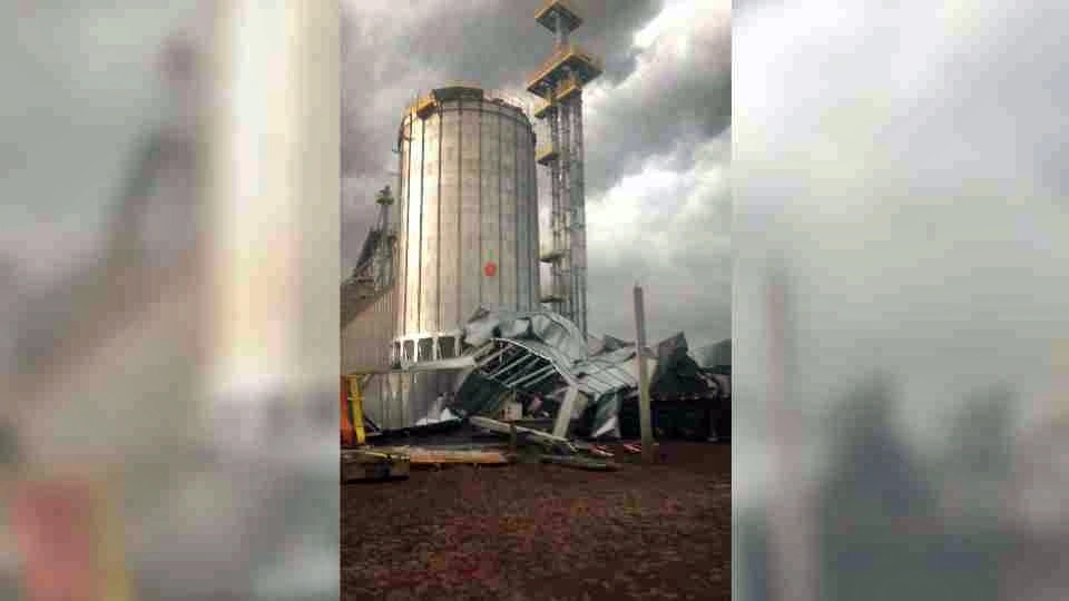 Ventania destrói silo em construção em Itaipulândia