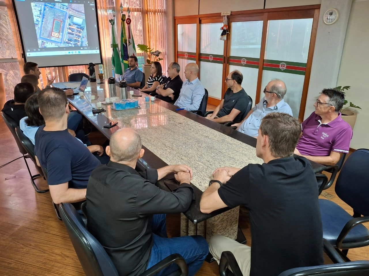 Projeto de revitalização de espaço público no São Lucas é apresentado na prefeitura