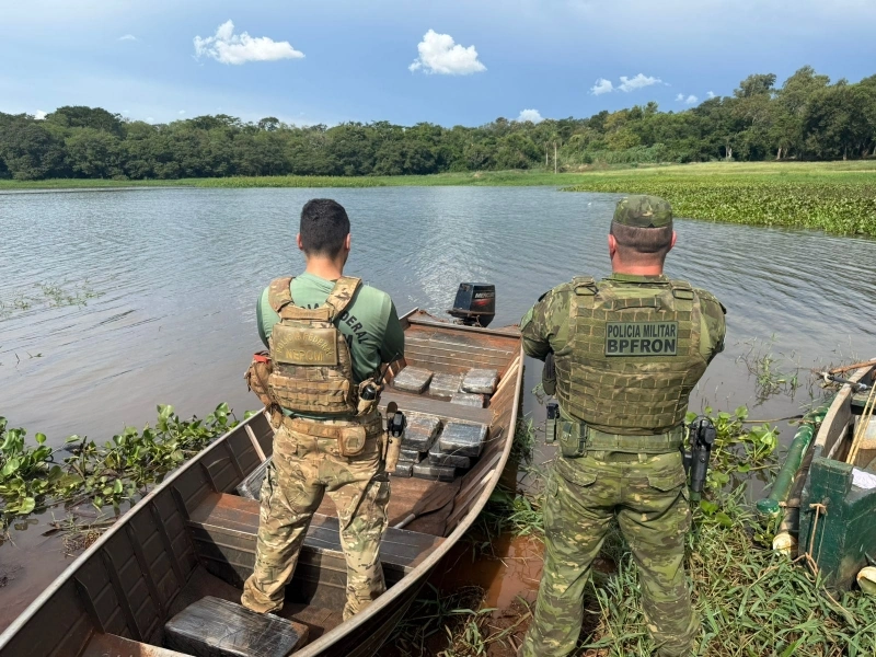 Homem é preso em Mercedes com barco carregado de drogas