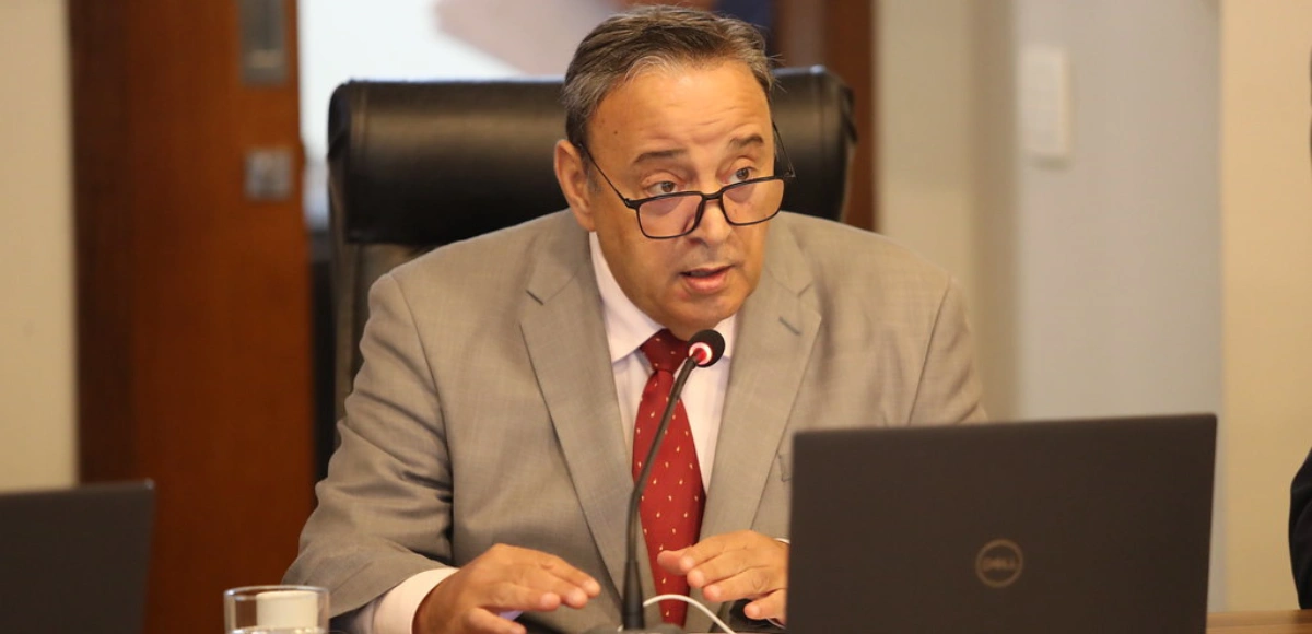 Bakri segue na UTI após mal súbito e diagnóstico confirmado