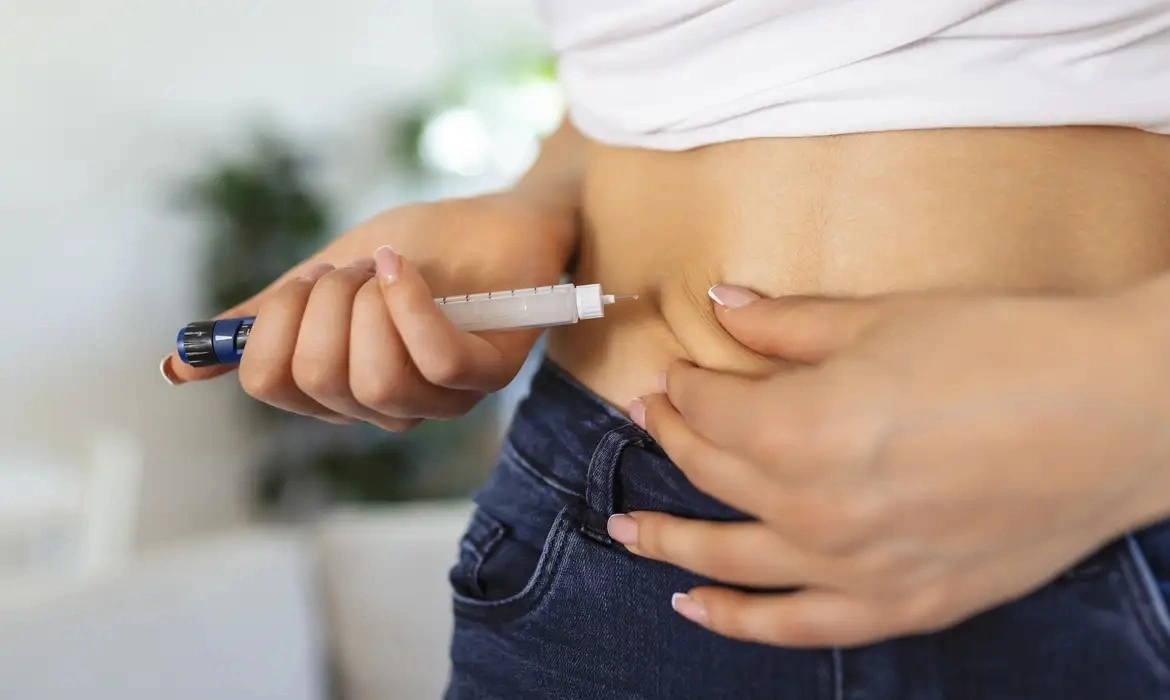 Anvisa vai aumentar fiscalização de canetas emagrecedoras manipuladas