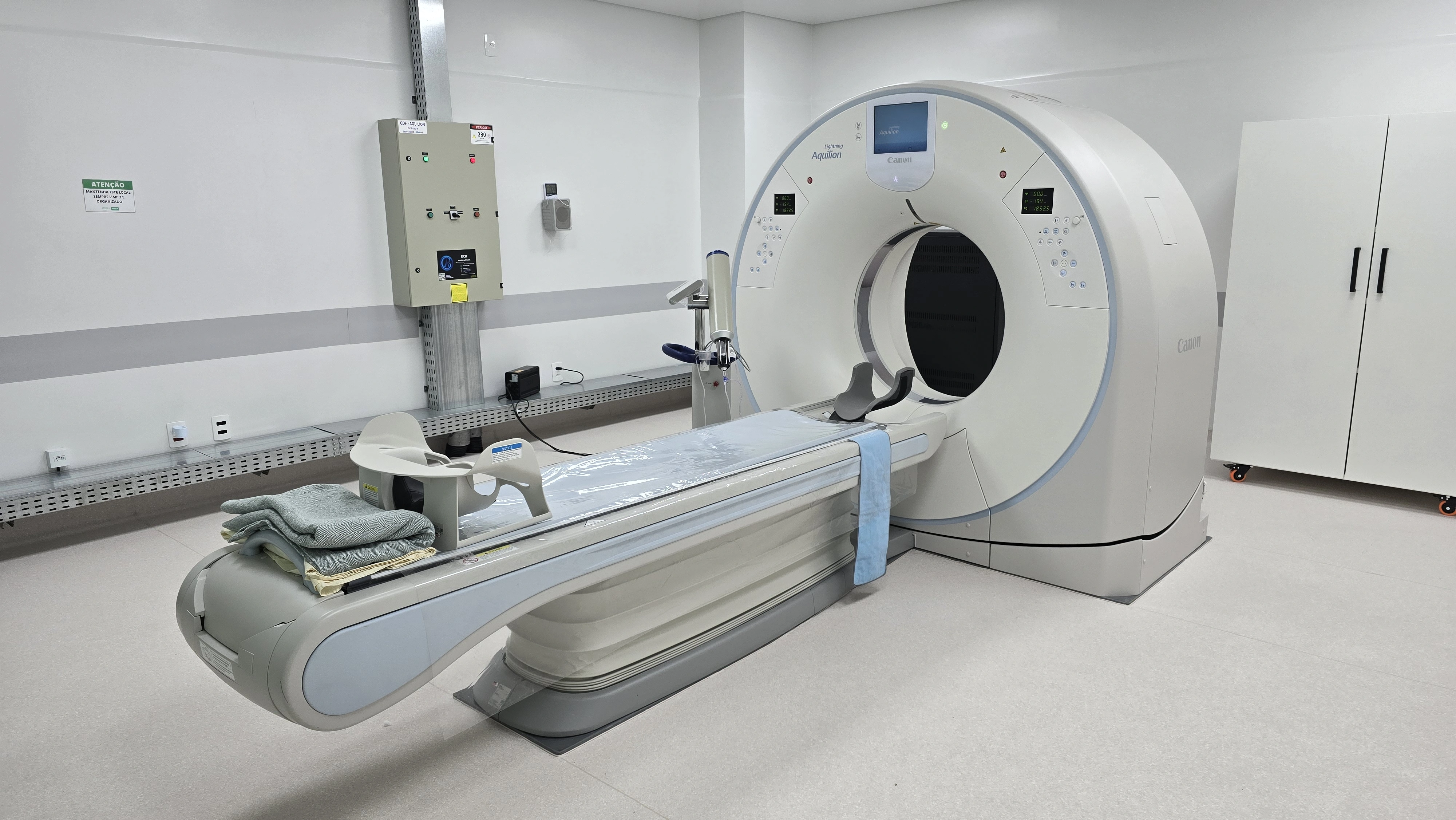 Um plano de saúde completo também tem Centros de Imagens: conheça a estrutura da Unimed Costa Oeste. 