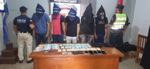 Cinco brasileiros são presos com notas falsas em Saltos del Guairá, no Paraguai