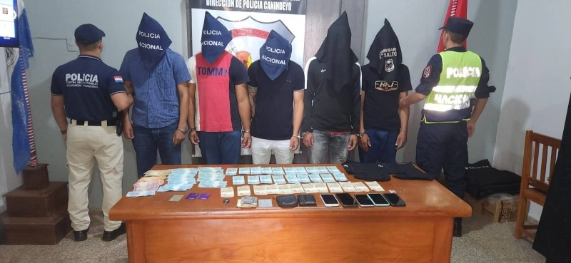 Cinco brasileiros são presos com notas falsas em Saltos del Guairá, no Paraguai