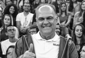 Morre Oscar Schmidt, ícone do basquete, aos 68 anos