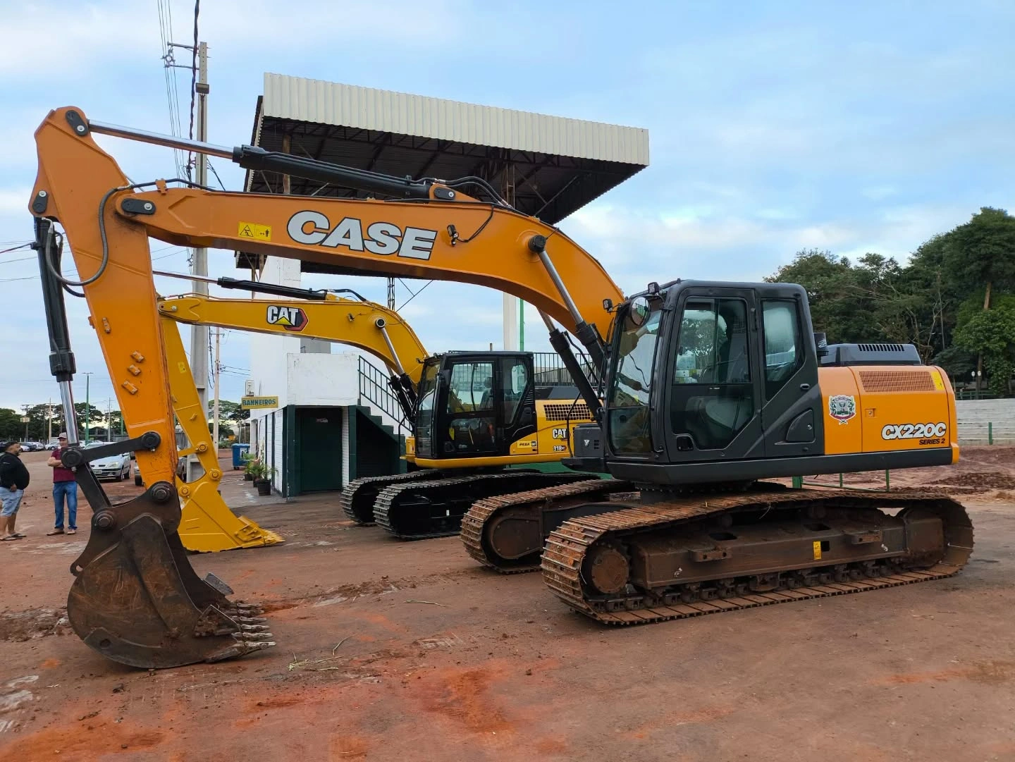 Prefeitura conta com duas novas escavadeiras hidráulicas