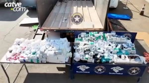 Caminhão com R$ 2 milhões em mercadorias irregulares é apreendido na Ponte da Amizade