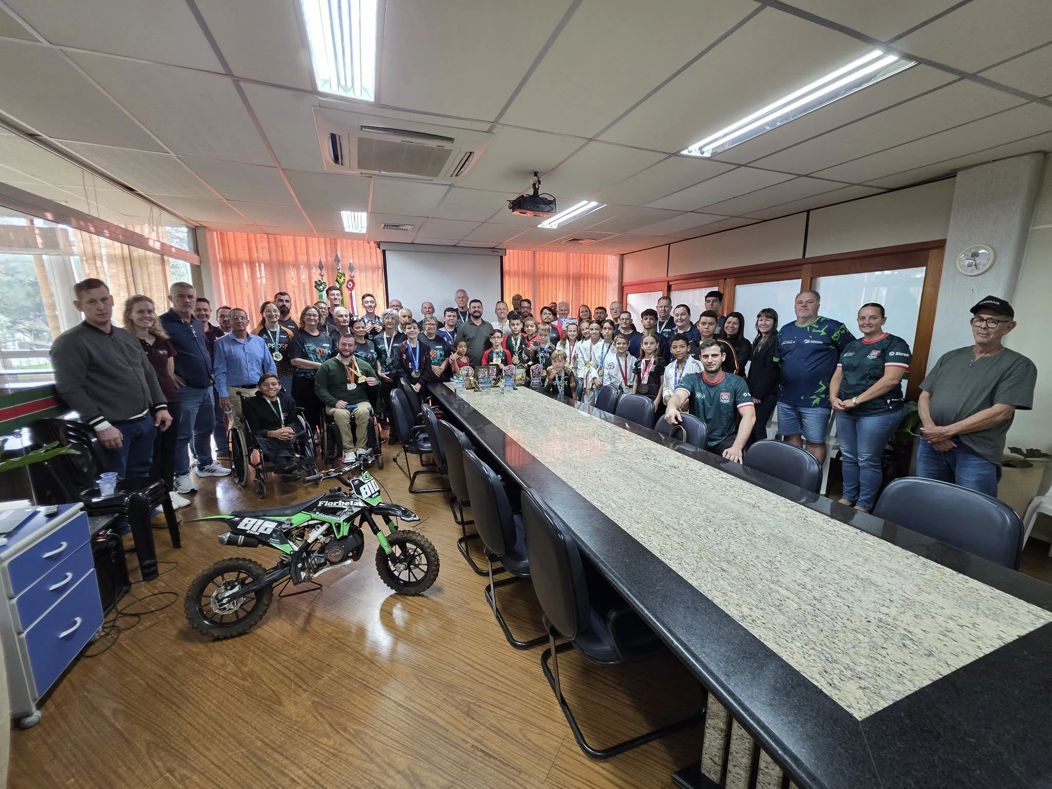 Encontro na prefeitura reúne atletas e valoriza o protagonismo dos desportistas rondonenses