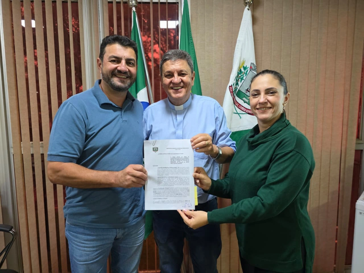 Prefeitura firma termo aditivo com a Casa de Maria