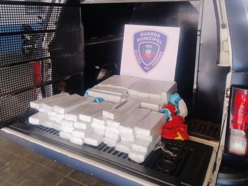 Guarda Municipal prende homem com 65 quilos de maconha em Guaíra