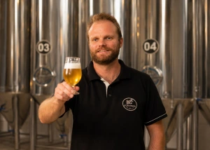 CERVEJA NO DNA: A HISTÓRIA QUE ATRAVESSOU GERAÇÕES ATÉ DAR ORIGEM À UMA DAS PRINCIPAIS CERVEJAS DA REGIÃO.