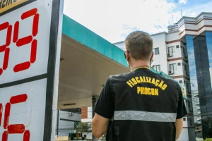 Procon identifica indícios de irregularidades em cinco postos de combustíveis em Toledo