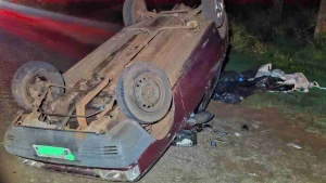 Homem de 57 anos morre após carro capotar na PR-488, em Santa Helena