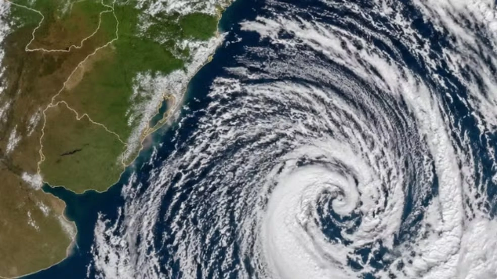 INMET monitora a possível formação de um ciclone bomba entre Argentina, Uruguai, Sul do Brasil e Oceano Atlântico