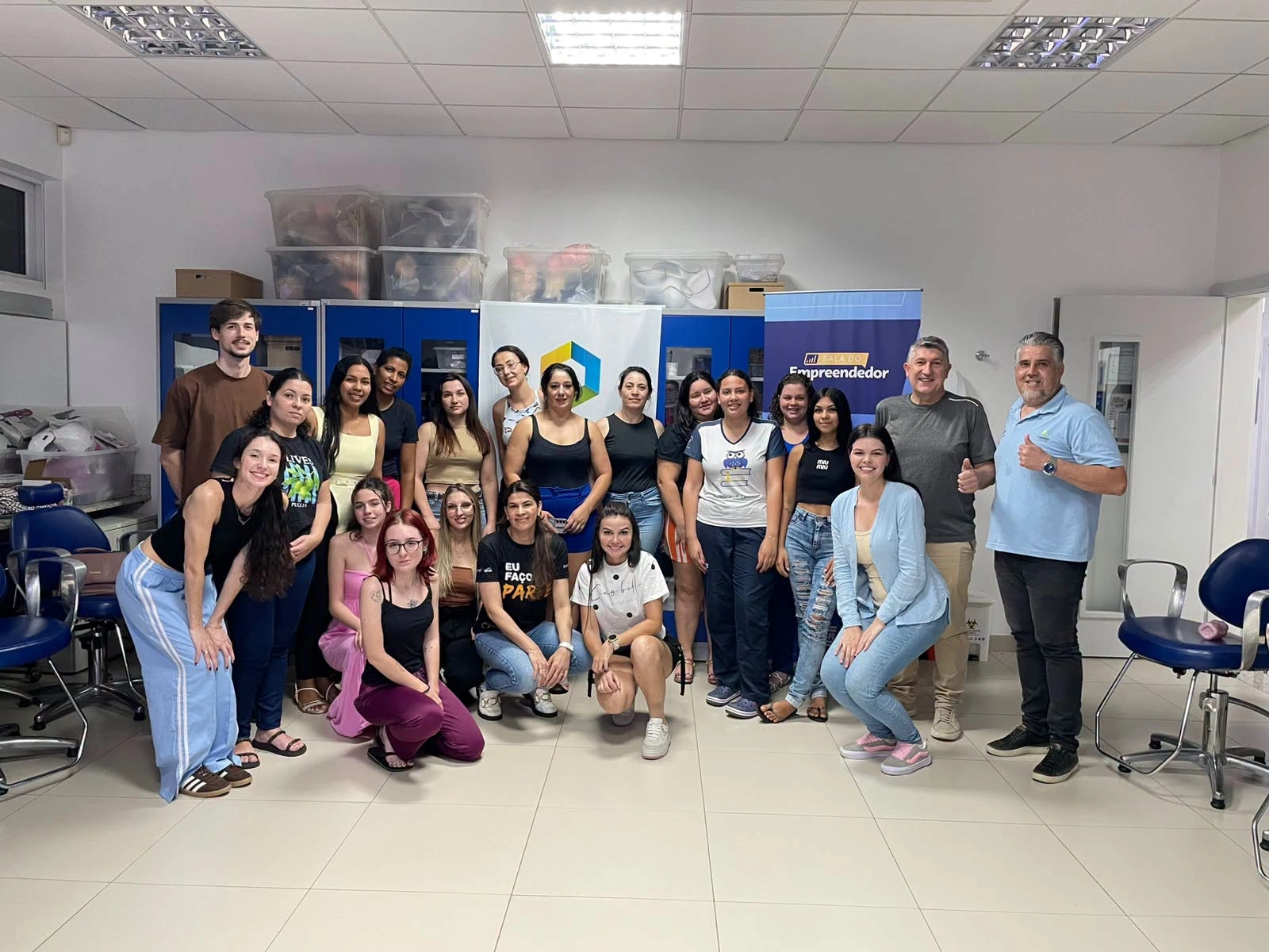 Sala do Empreendedor orienta participantes de curso do Senac sobre formalização como MEI