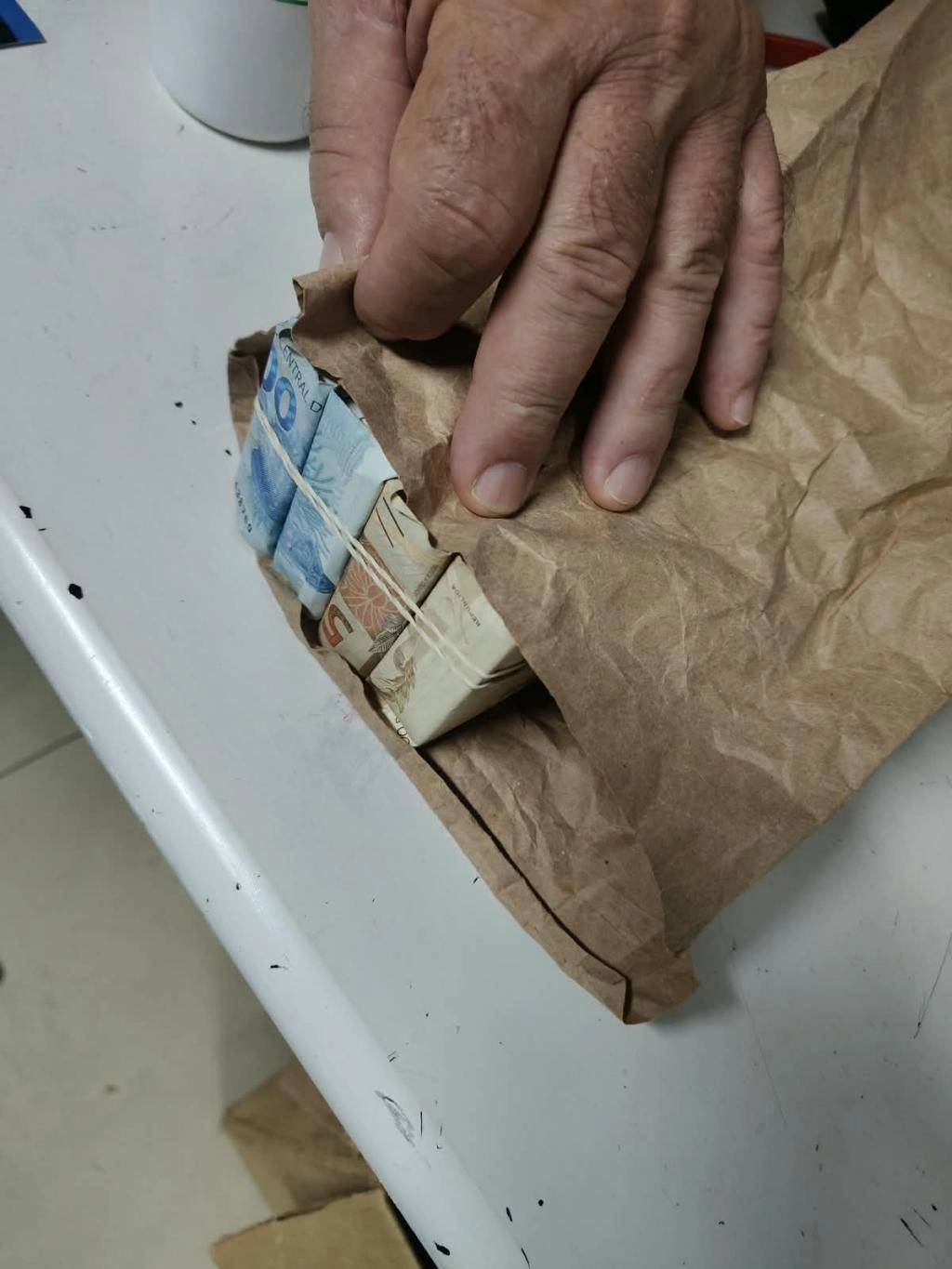 Polícia Civil de Toledo evita golpe de R$ 150 mil contra idosa e prende suspeito