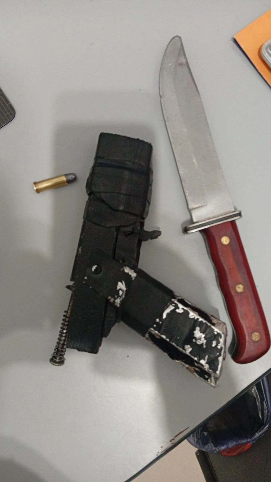 Homem é preso em Mal Rondon com arma artesanal e faca