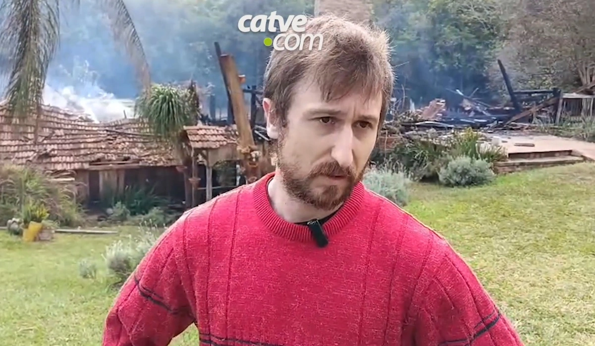 Dono relata prejuízo de R$ 2 milhões após incêndio destruir restaurante em Toledo
