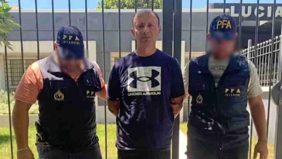 Argentino líder de esquema de tráfico de armas é extraditado para o Brasil
