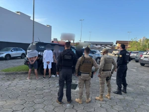 Polícia Civil de Toledo deflagra operação contra furto de veículos e prende 15 pessoas