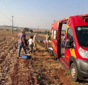 Pneu estoura e motociclista cai às margens da PR-589 entre Nova Santa Rosa e Novo Sarandi