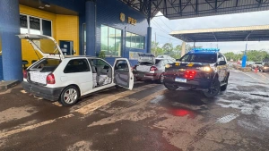 PRF intercepta dois veículos carregados com contrabando e prende motoristas sem CNH na Ponte Ayrton Senna