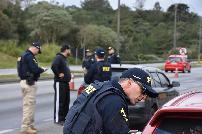 PRF registra 98 acidentes e cinco mortes durante a Operação Nossa Senhora Aparecida no Paraná
