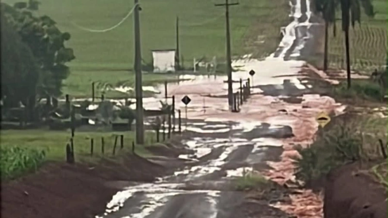 Prefeitura monitora áreas mais afetadas pelas chuvas em Marechal Cândido Rondon