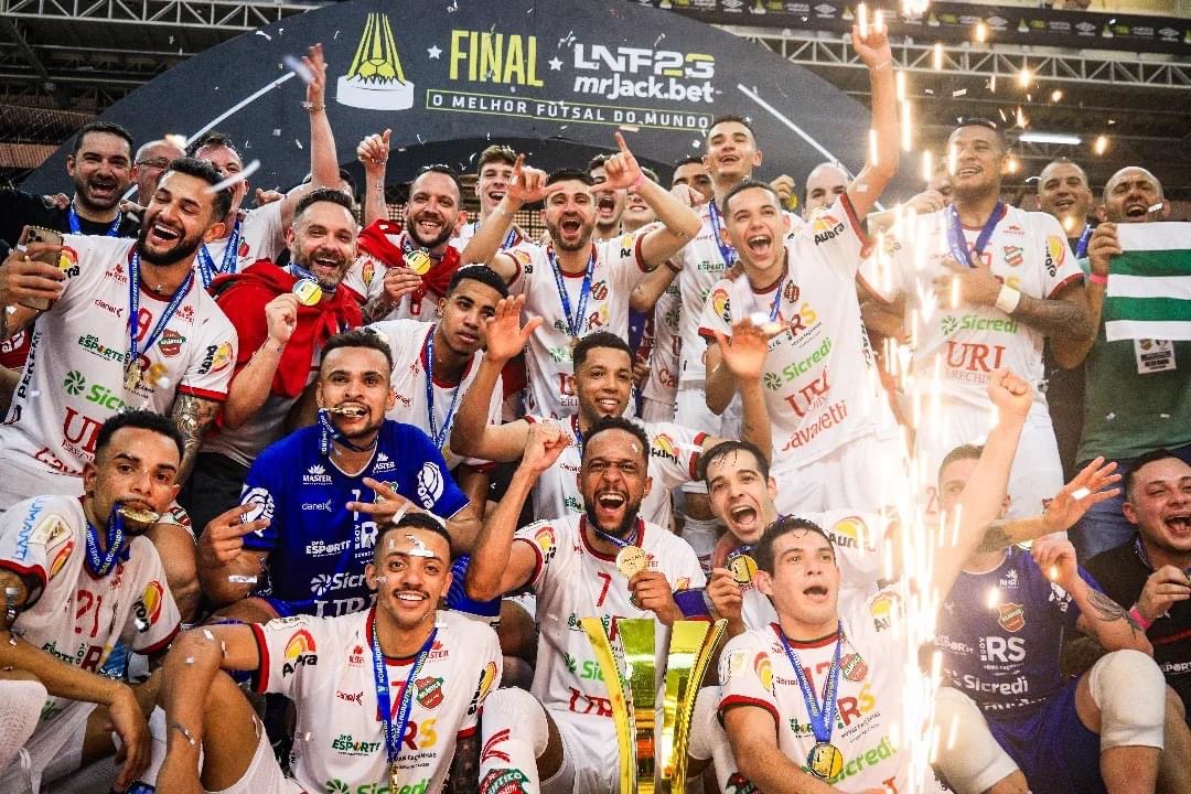 Com gol nos segundos finais, Atlântico bate Kairat e é campeão mundial de  futsal - ESPN