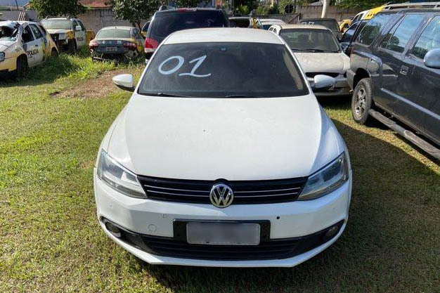 normal_0172499001631625427 Veículos inservíveis para uso policial, mas que ainda servem para uso comum, serão leiloados pela Polícia Militar do Paraná. São ofertados 258 automóveis, motocicletas e vans que estão nos pátios das unidades da PM nas regiões Noroeste e Oeste do estado. - Curitiba, 04/10/2021 - Foto: SESP-PR