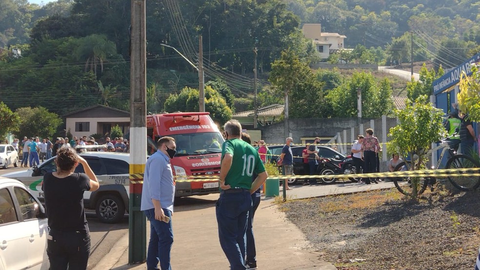Jovem invade escola e mata crianças no Oeste de SC — Foto: Simone Fernandes/Arquivo Pessoal