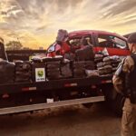 Carro carregado com drogas capota no interior de Toledo