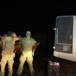 BPFron e PF apreendem barco e van com cigarros no Arroio Guaçu