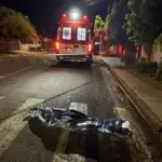 Mulher mata companheiro com facada no peito durante bebedeira