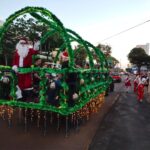 A magia do “Luz e Encanto sobre Rodas” continua pelas ruas da cidade neste sábado