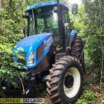 Trator furtado em São Miguel do Iguaçu é localizado em área de mata em São José das Palmeiras e recuperado com apoio de rastreamento