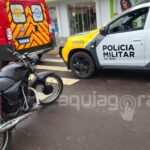Colisão entre carro e moto deixa mulher ferida no centro de Marechal Rondon
